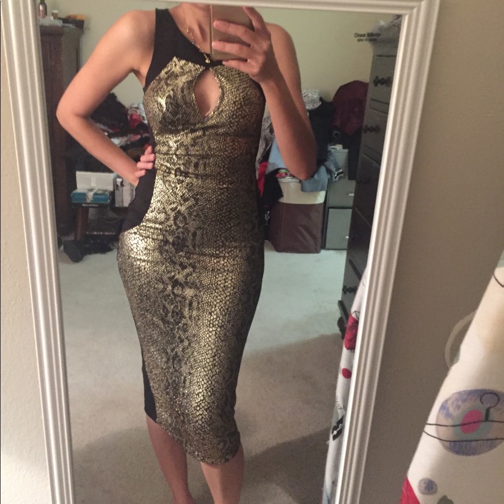 Elegant black and Golden dress.